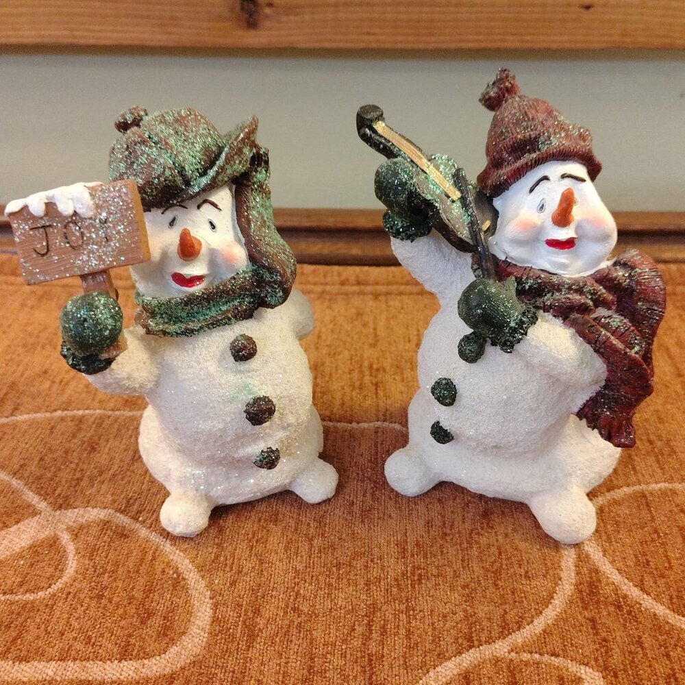 Vtg Set 2 Christmas Hand-Painted Resin Snowman Joy Violin Big Bottom Figurines